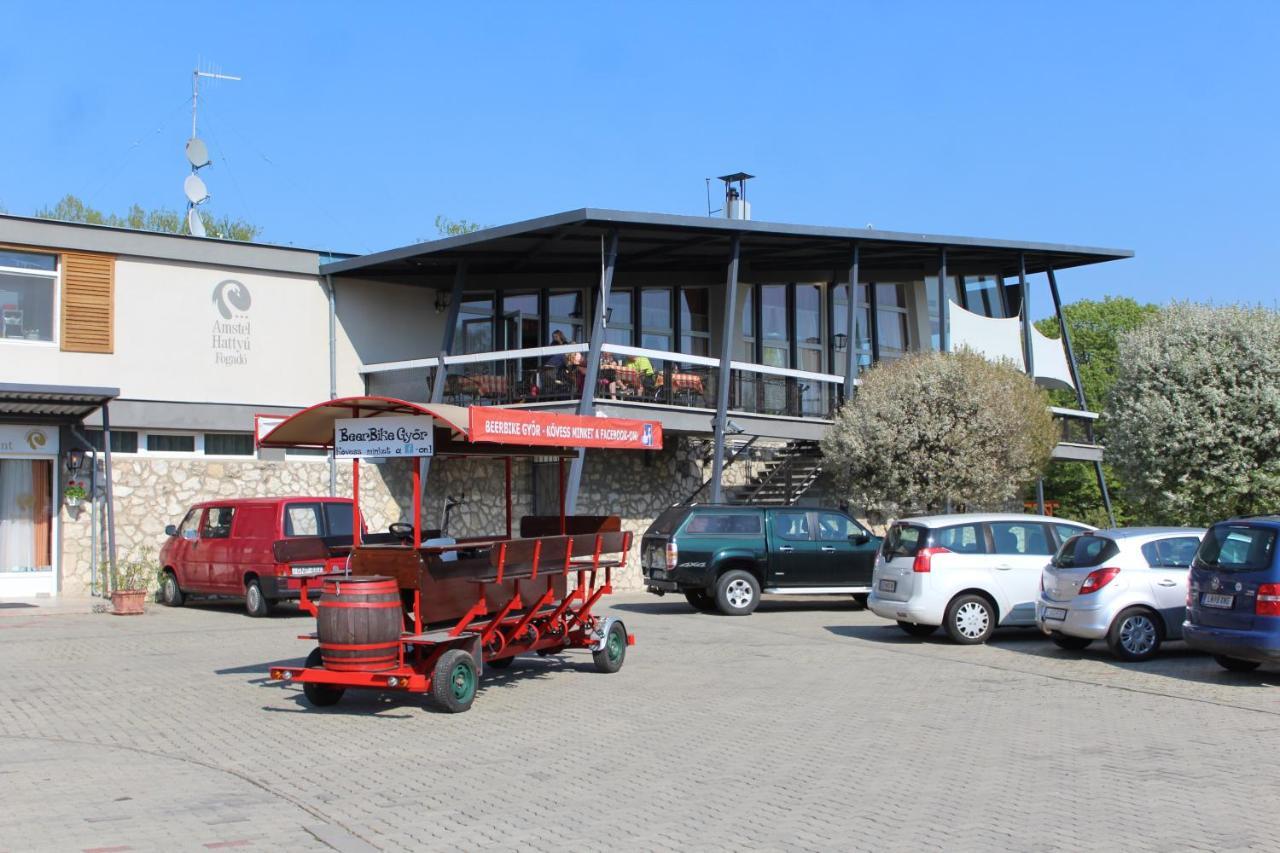 Amstel Hattyú Panzió -Érintésmentes bejelentkezés Győr Extérieur photo